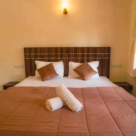 The Beach Hive Resort Kashid Kültér fotó